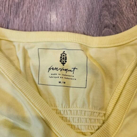 Free People Movement Crop Top - Picture 2 of 4